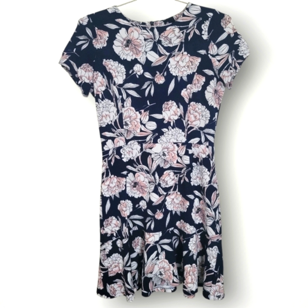 Love Ady Floral Black White Dress Size Large L Roses Summer Pink Skater